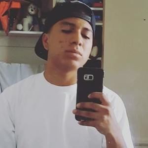 Meet your Posher, Luis